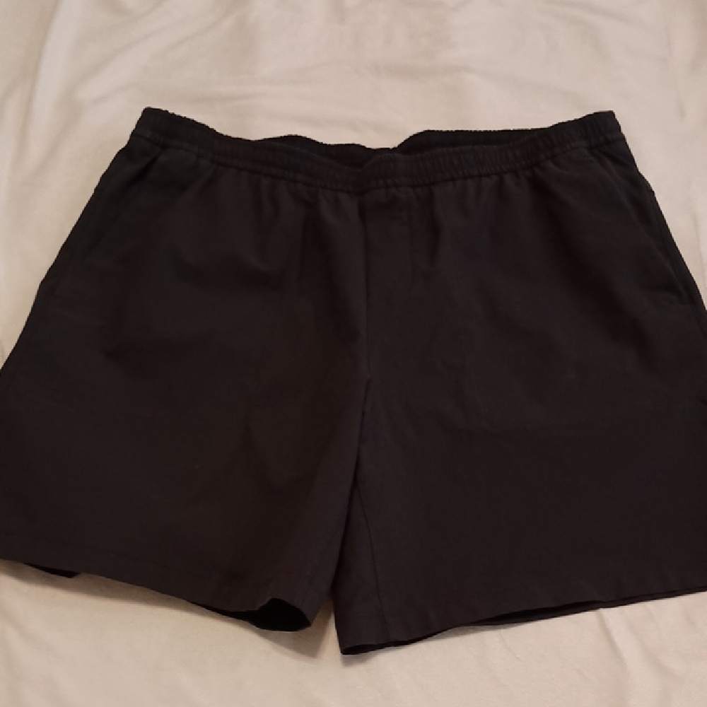 lululemon athletica Black Men Shorts